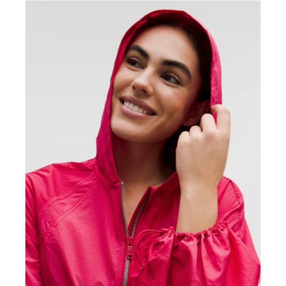 (4) NWT $128 Lululemon‎ Scuba Cropped Anorak Pink Dragonfruit - Picture 3 of 9